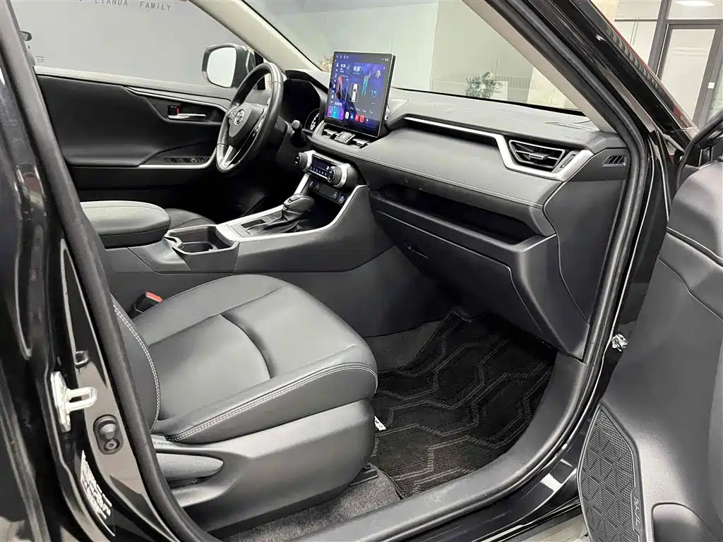 TOYOTA RAV4 RONGFANG 2021