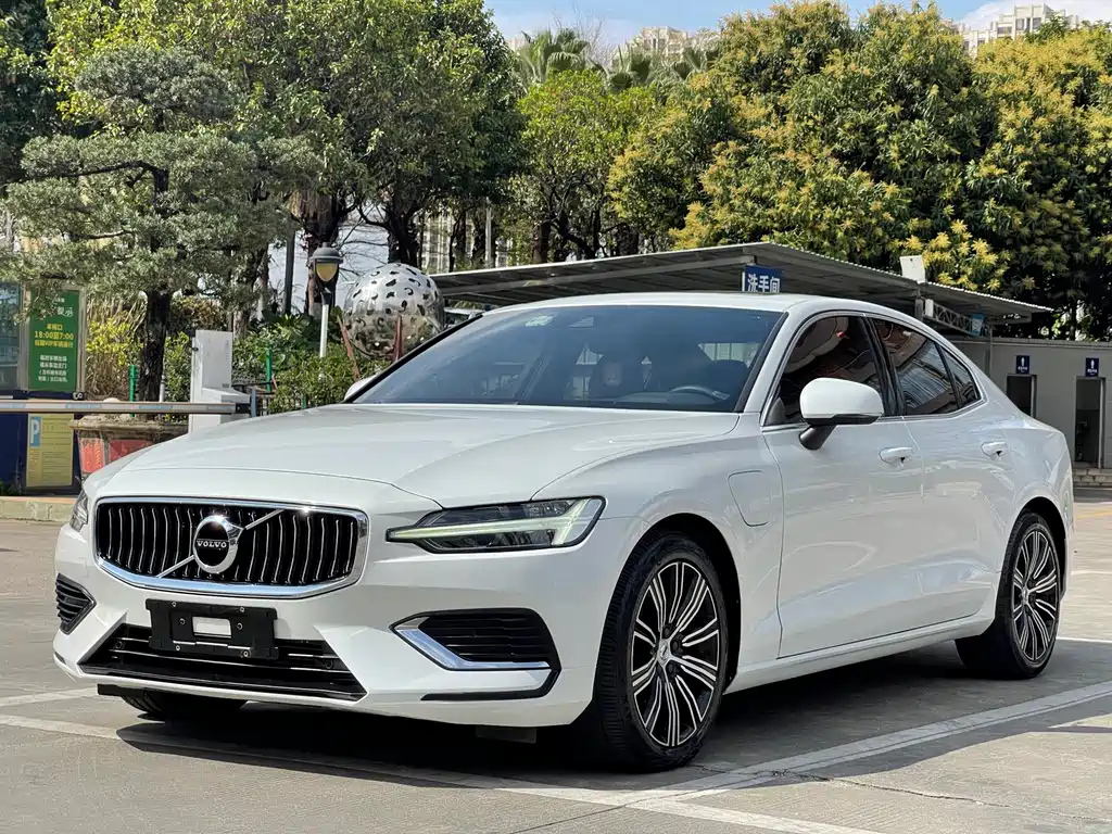 VOLVO S60 NEW ENERGY 2022
