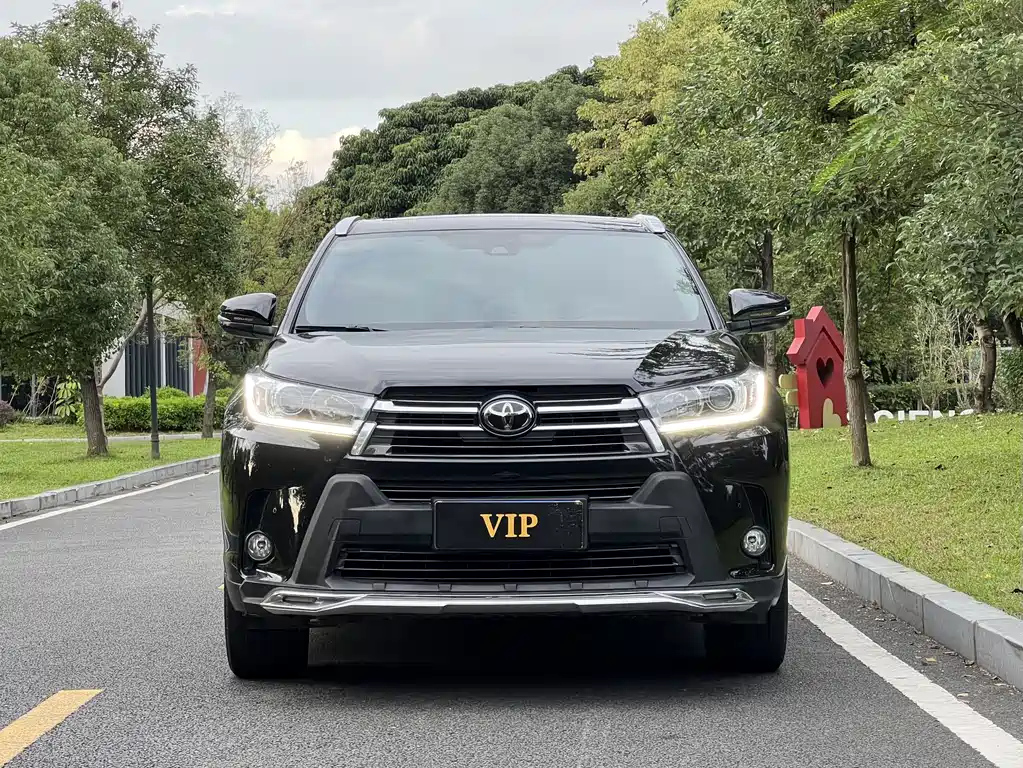 TOYOTA HIGHLANDER 2018