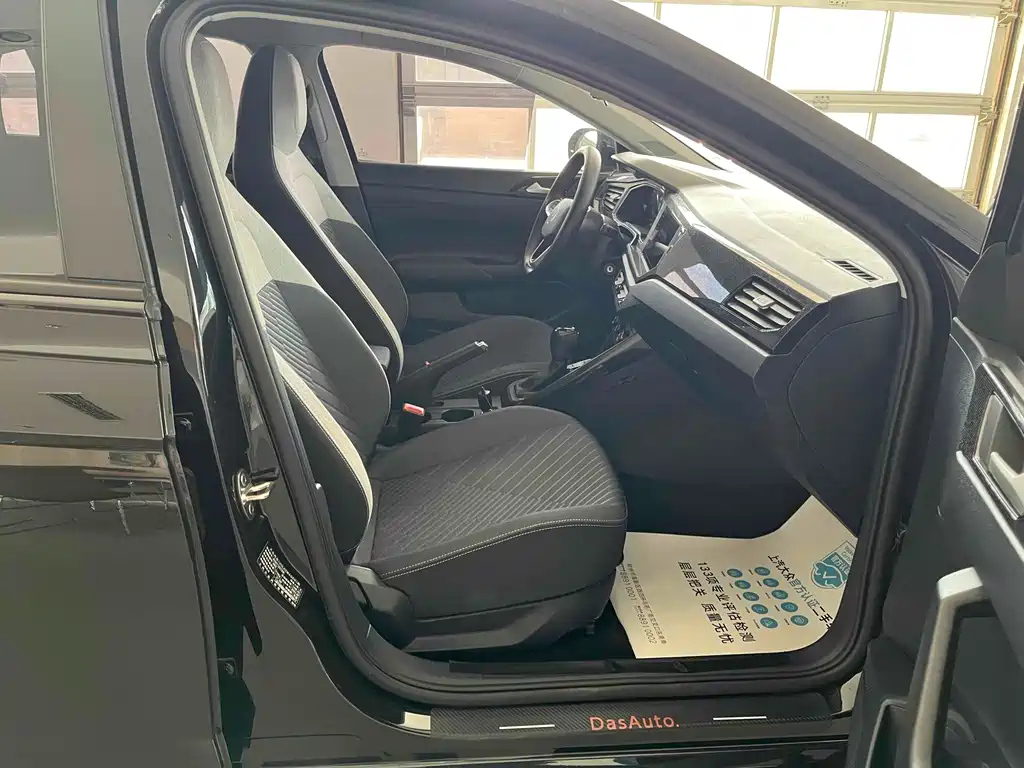 VOLKSWAGEN LAVIDA 2024