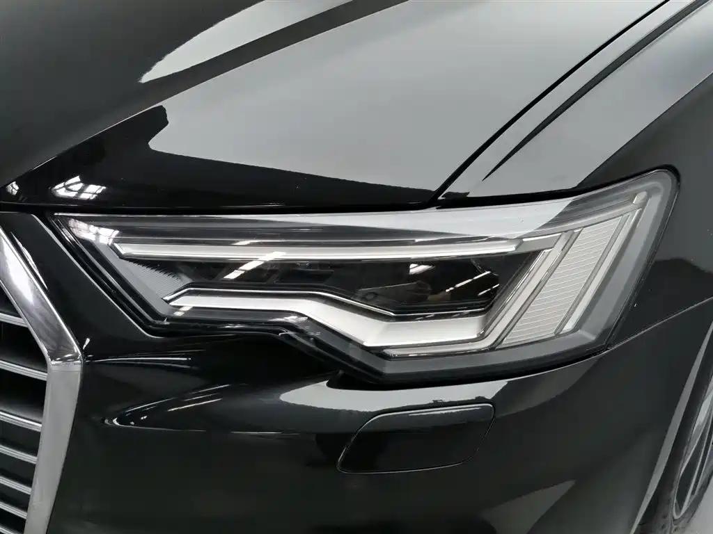 AUDI A6L 2019
