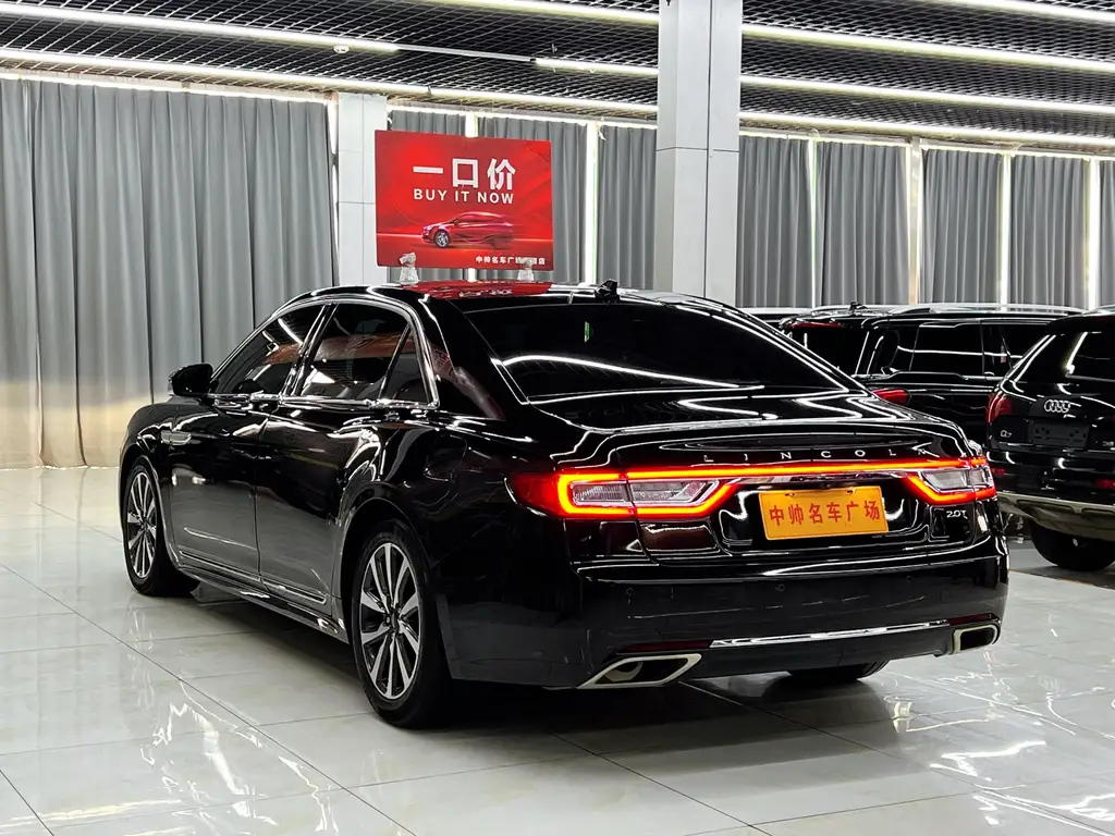 LINCOLN CONTINENTAL 2019