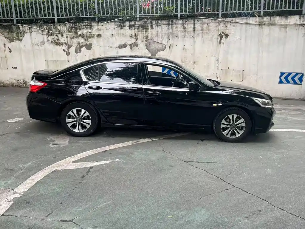 HONDA ACCORD 2015