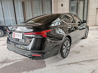 NISSAN TEANA 2024