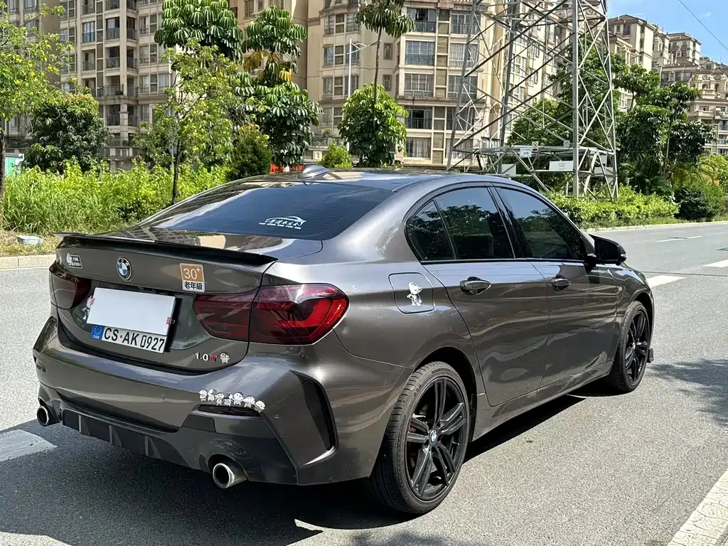 BMW 1-SERIES 2019