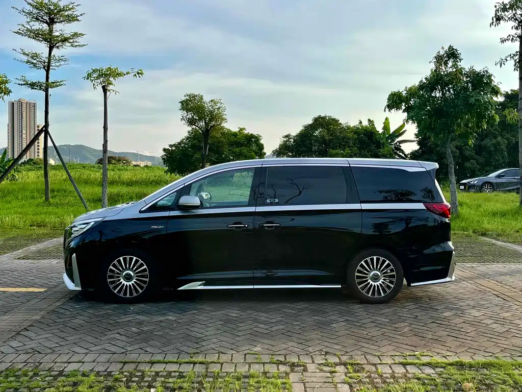 TRUMPCHI M8 2022