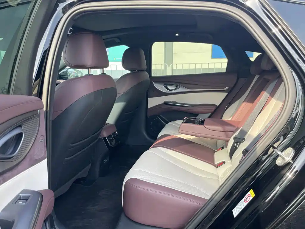 BYD SEAL 2023