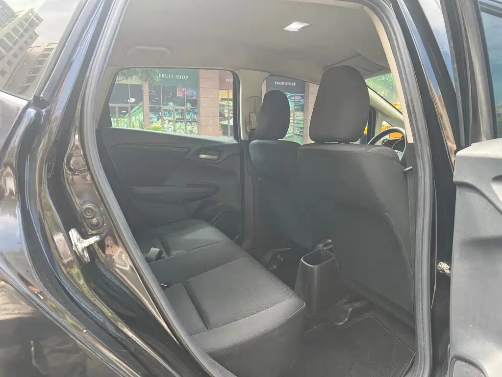 HONDA FIT 2016
