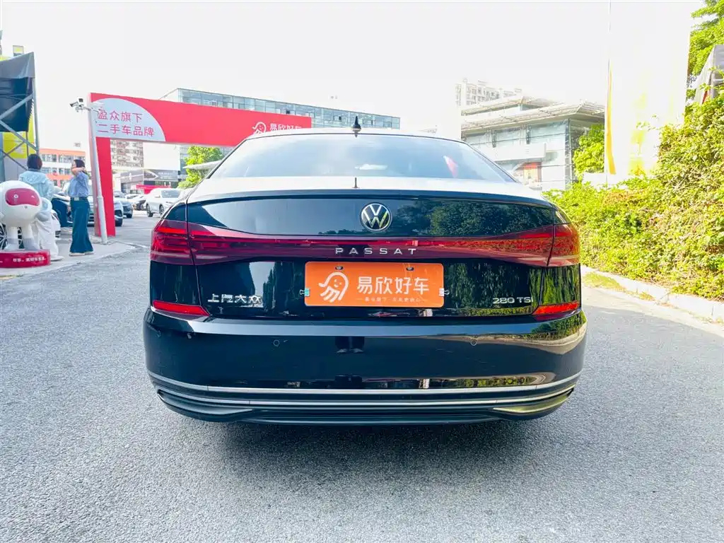 VOLKSWAGEN PASSAT 2022