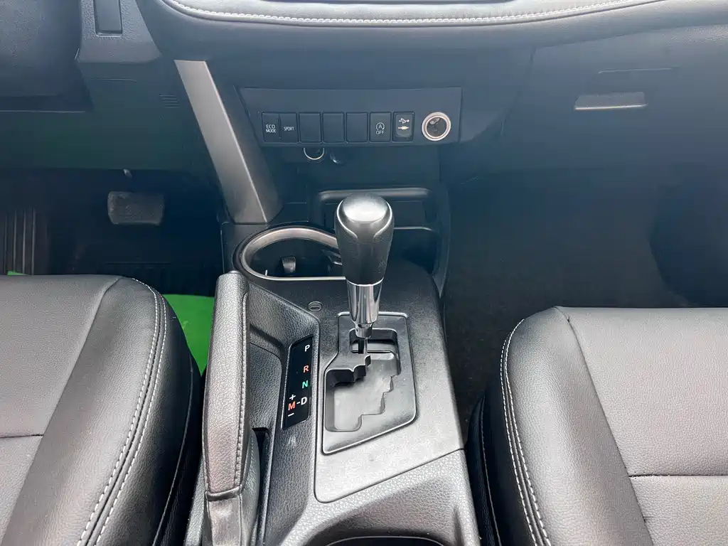 TOYOTA RAV4 RONGFANG 2019