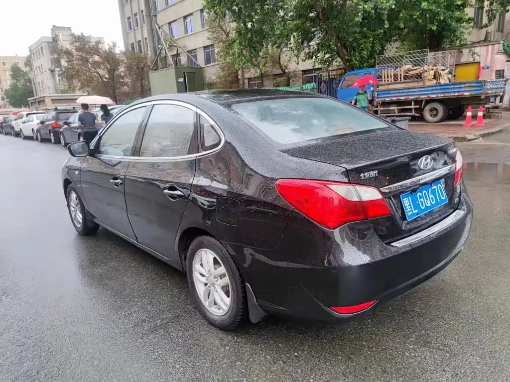 HYUNDAI CELESTA 2015