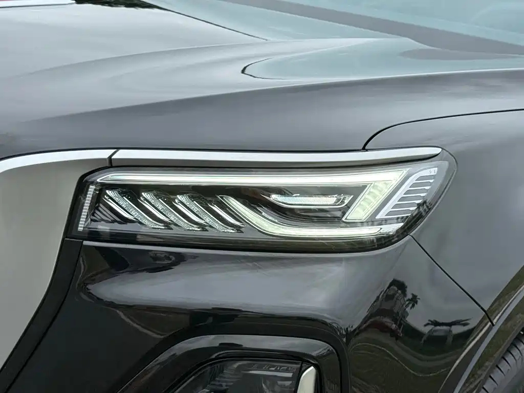 HONGQI HS5 2023