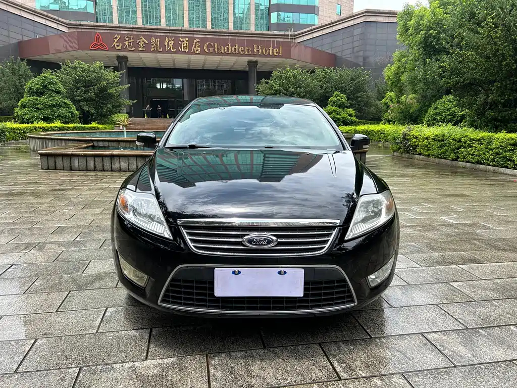 FORD MONDEO - WINNER 2010