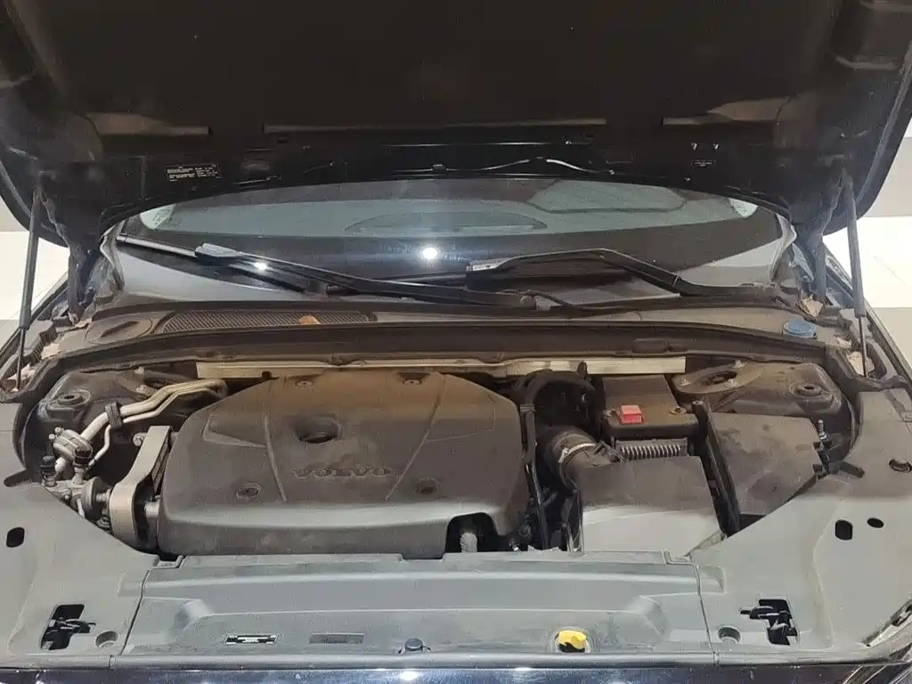 VOLVO S90 2017