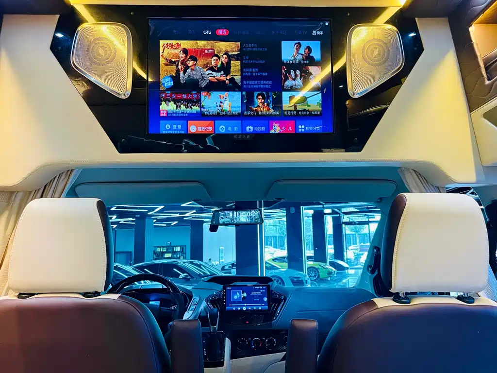 FORD TRANSIT 2022