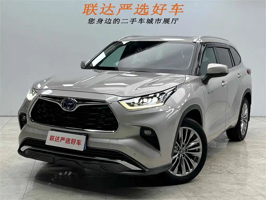 TOYOTA HIGHLANDER 2022