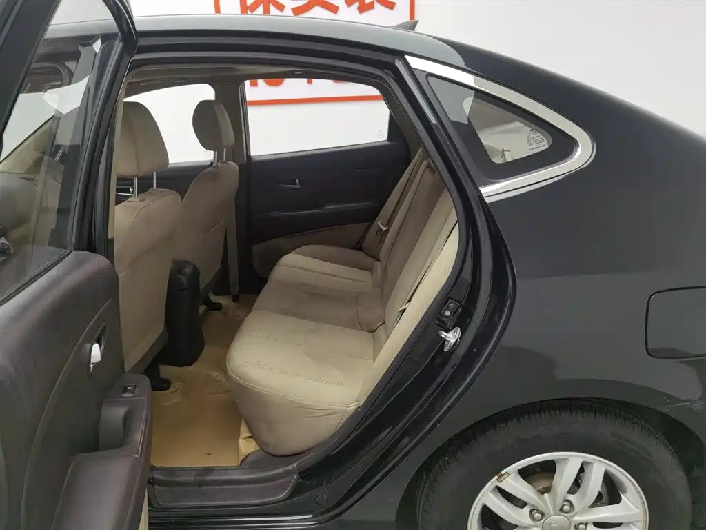 HYUNDAI CELESTA 2011