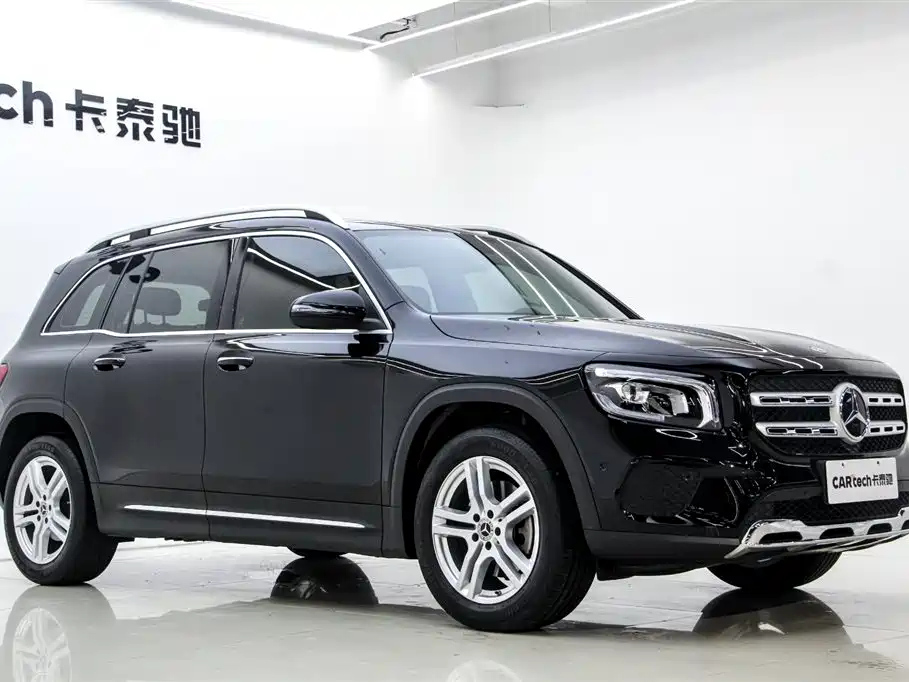 MERCEDES BENZ GLB 2023