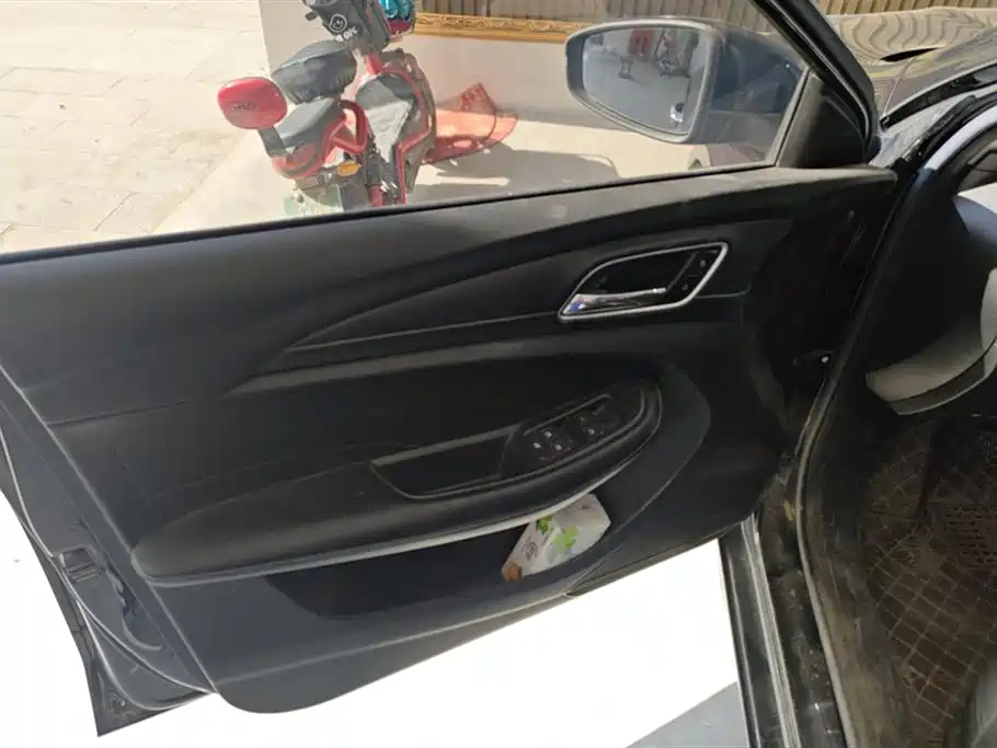 ROEWE I5 2019