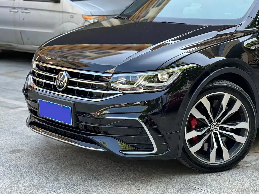 VOLKSWAGEN TIGUAN L 2023