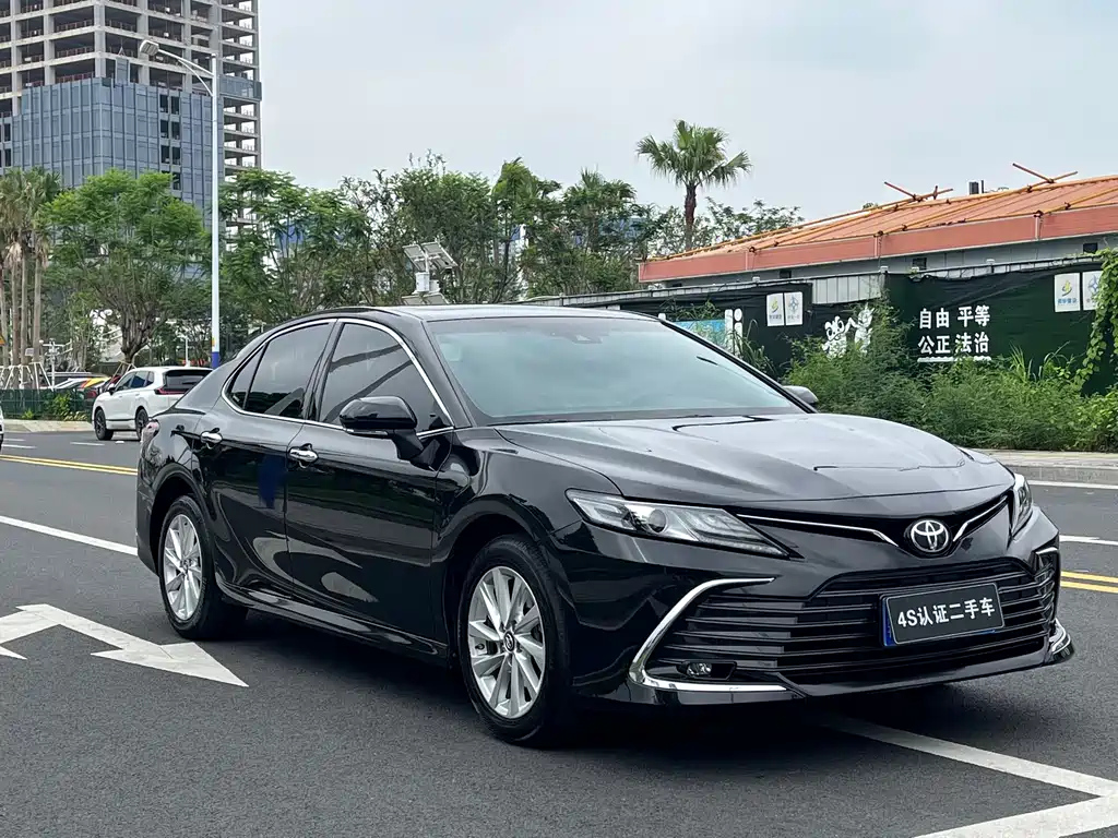 TOYOTA CAMRY 2021