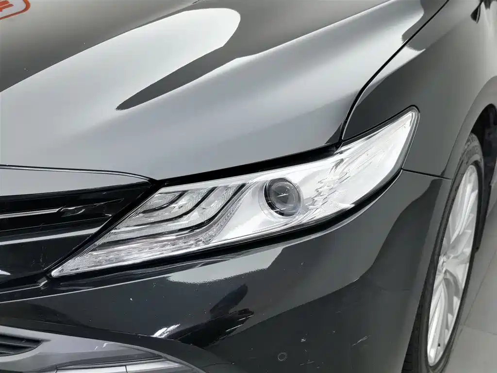 TOYOTA CAMRY 2019