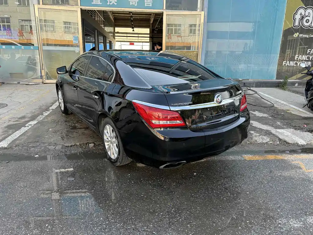 BUICK LACROSSE 2013