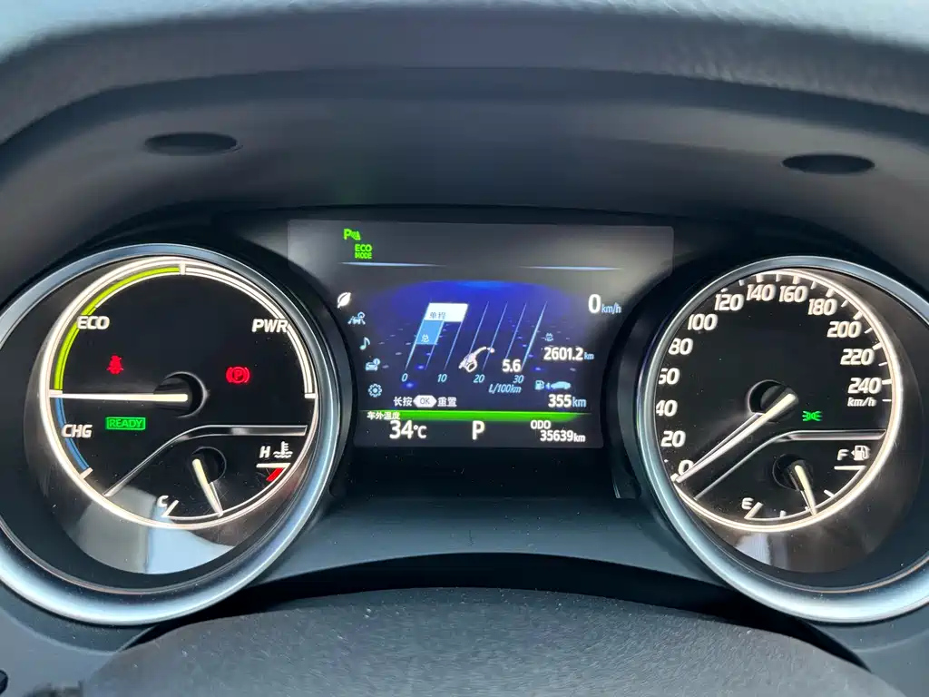 TOYOTA CAMRY 2018