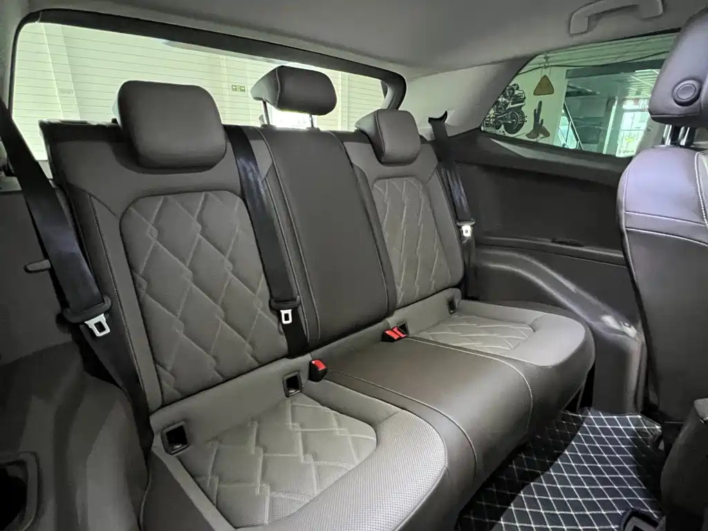 VOLKSWAGEN VILORAN 2024