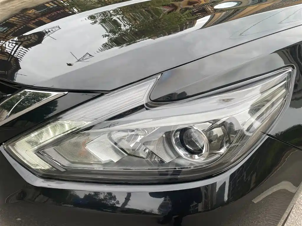 NISSAN TEANA 2018