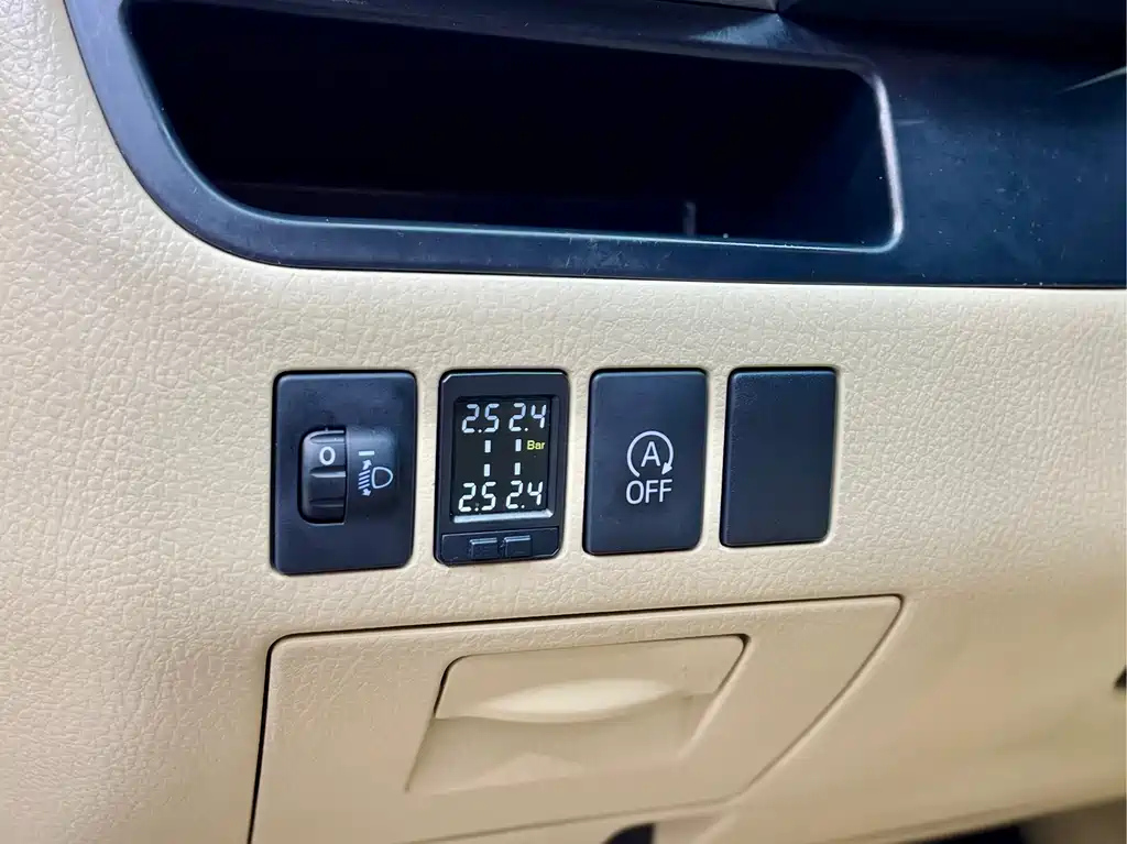 TOYOTA HIGHLANDER 2015
