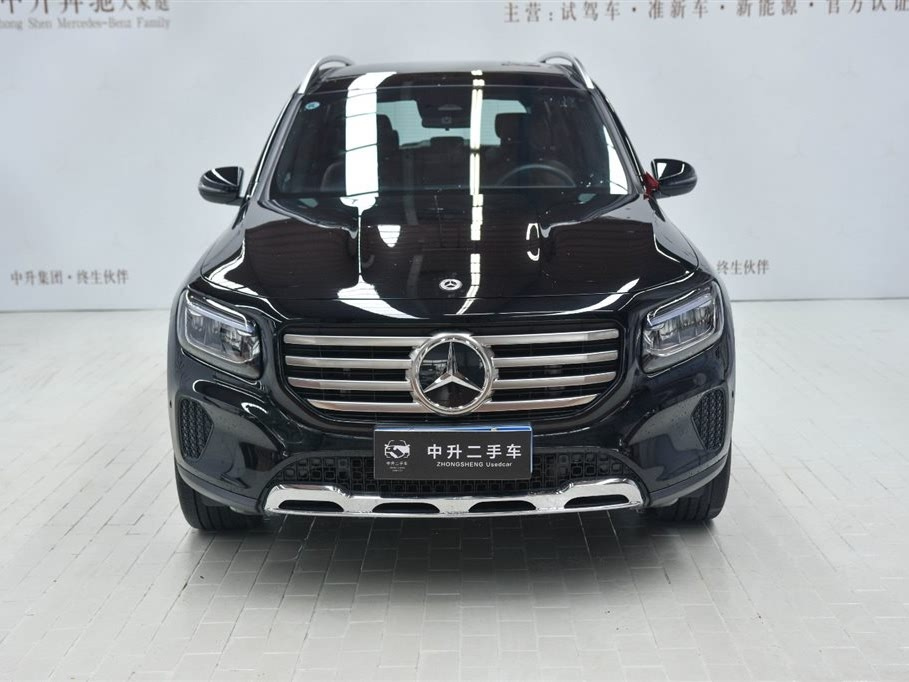 MERCEDES BENZ GLB 2024