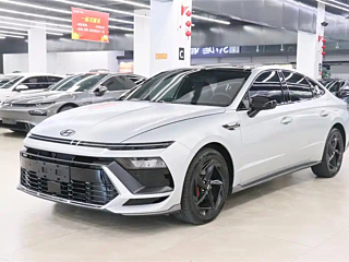 Заказать HYUNDAI SONATA