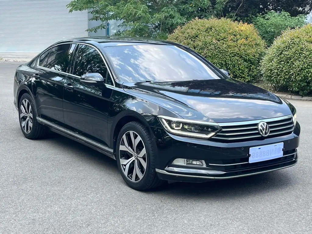 VOLKSWAGEN MAGOTAN 2018