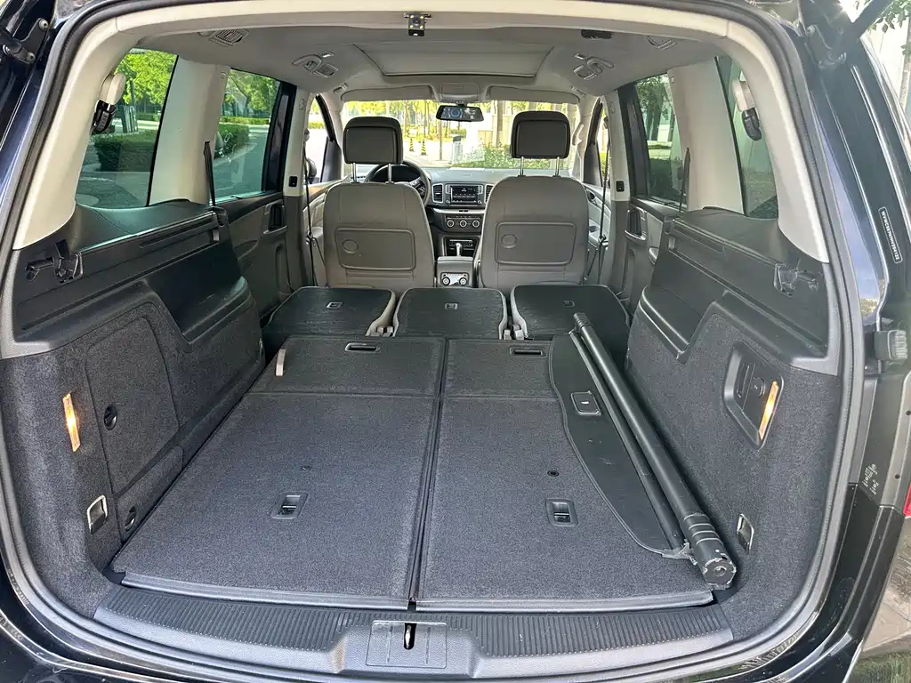 VOLKSWAGEN SHARAN 2016