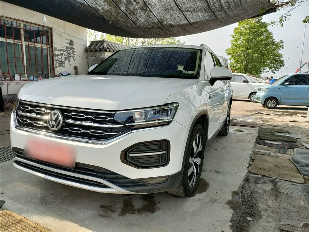 VOLKSWAGEN TAYRON