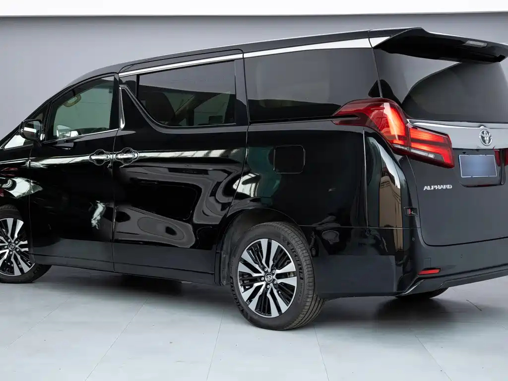 TOYOTA ALPHARD 2018