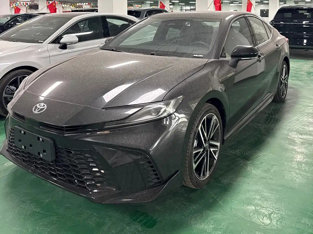 TOYOTA CAMRY 2024