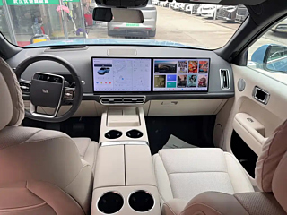 LI AUTO L8  2024 YEAR PRO 2024
