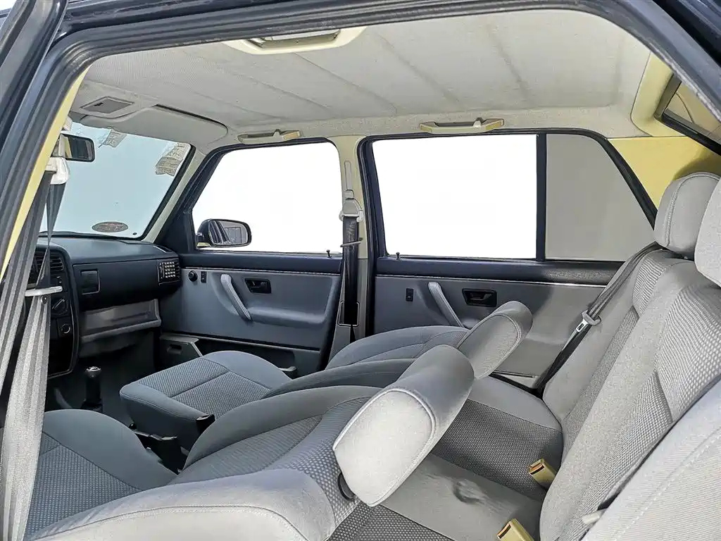 VOLKSWAGEN JETTA 2009