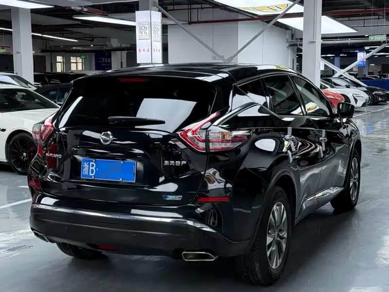 NISSAN MURANO 2019