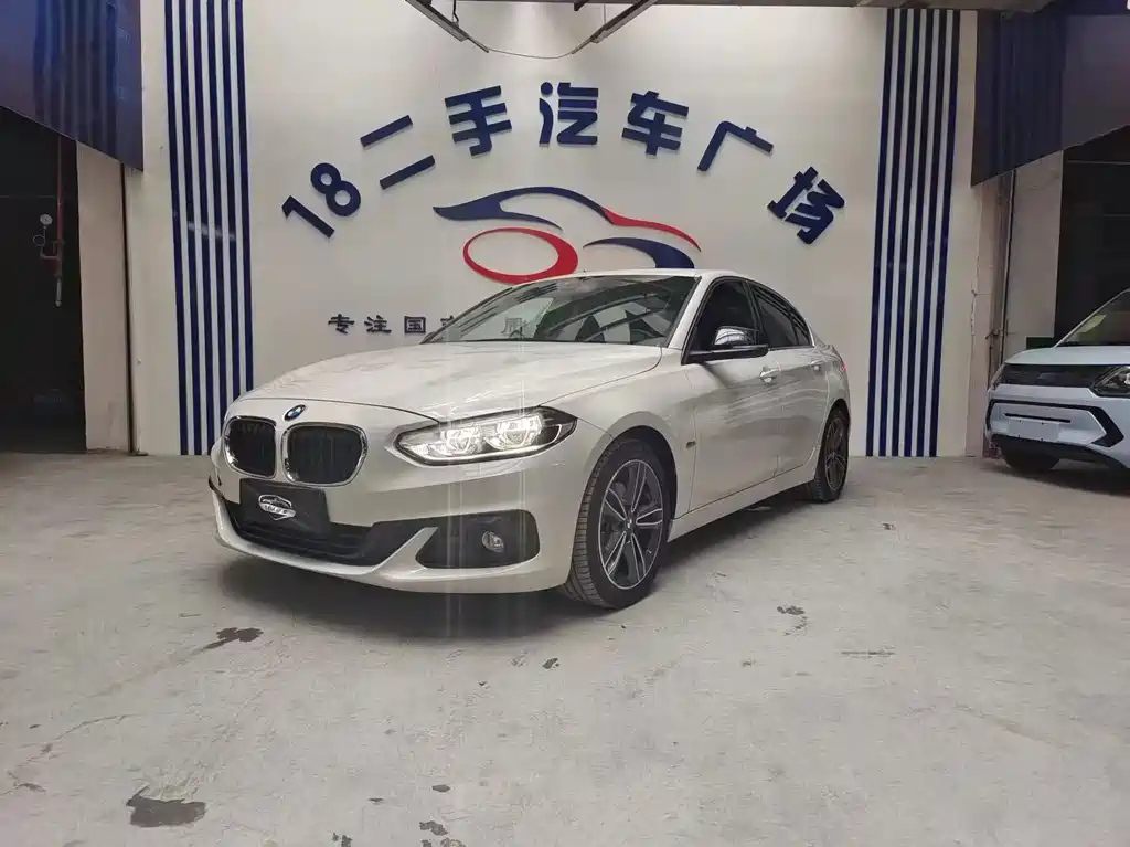 BMW 1-SERIES 2018