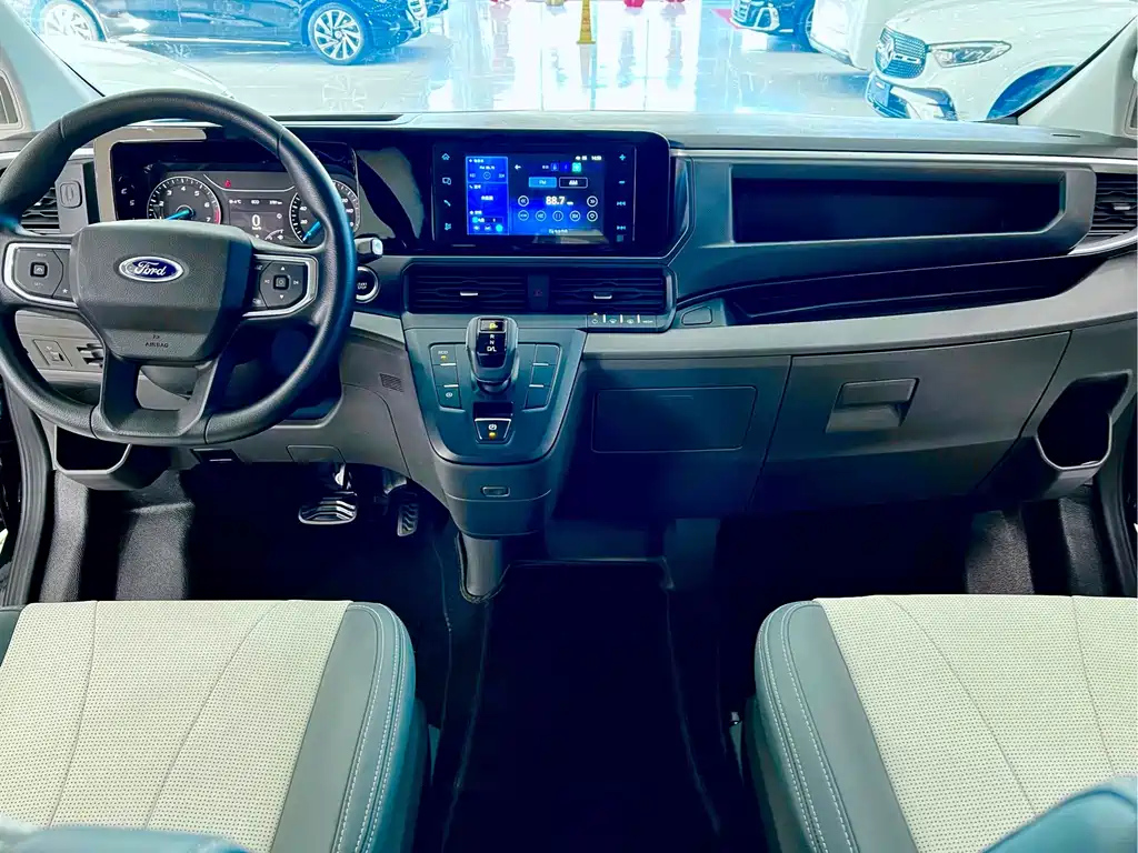 FORD TRANSIT 2024