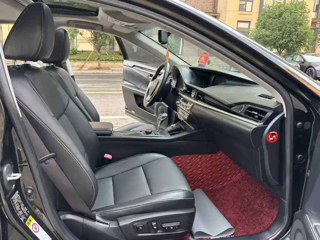 LEXUS ES 2014