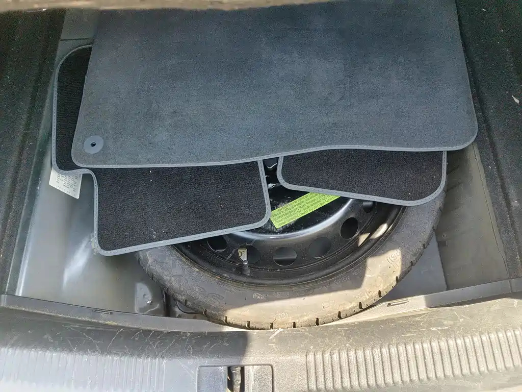 AUDI A4L 2012