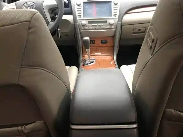 TOYOTA CAMRY 2010
