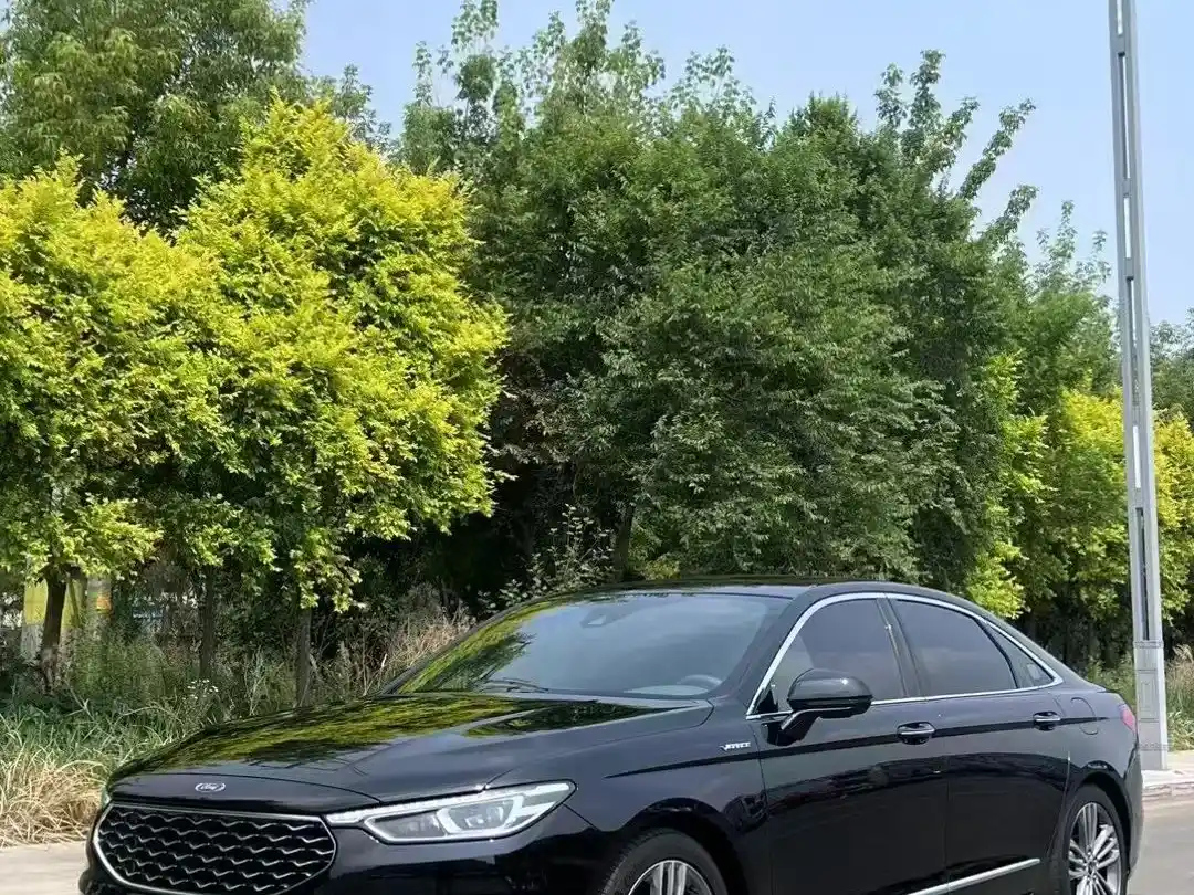 FORD TAURUS