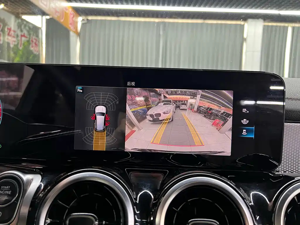 MERCEDES BENZ GLB 2021