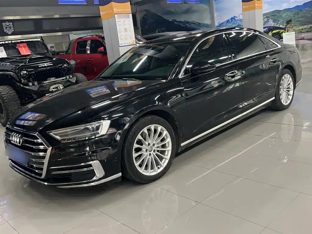 AUDI A8 2019