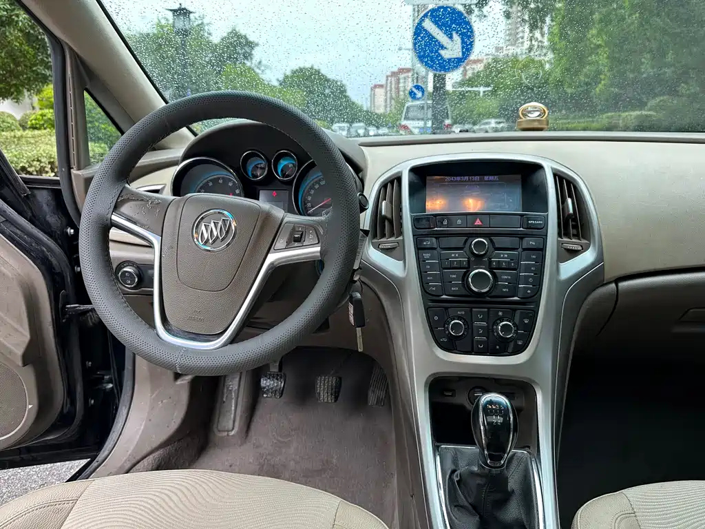 BUICK EXCELLE 2014